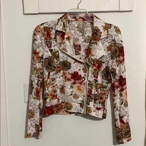 Monoreno Lace Floral Jacket